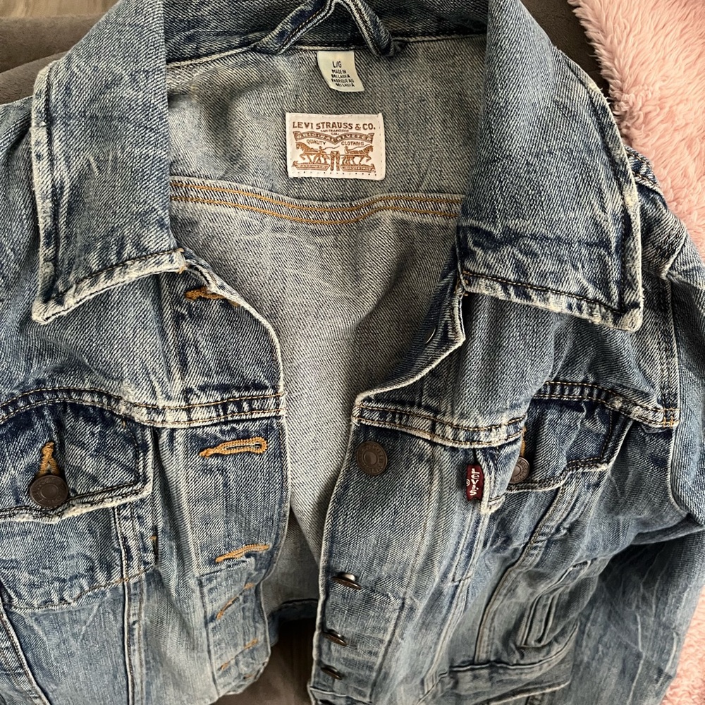 Levis womens jean jacket